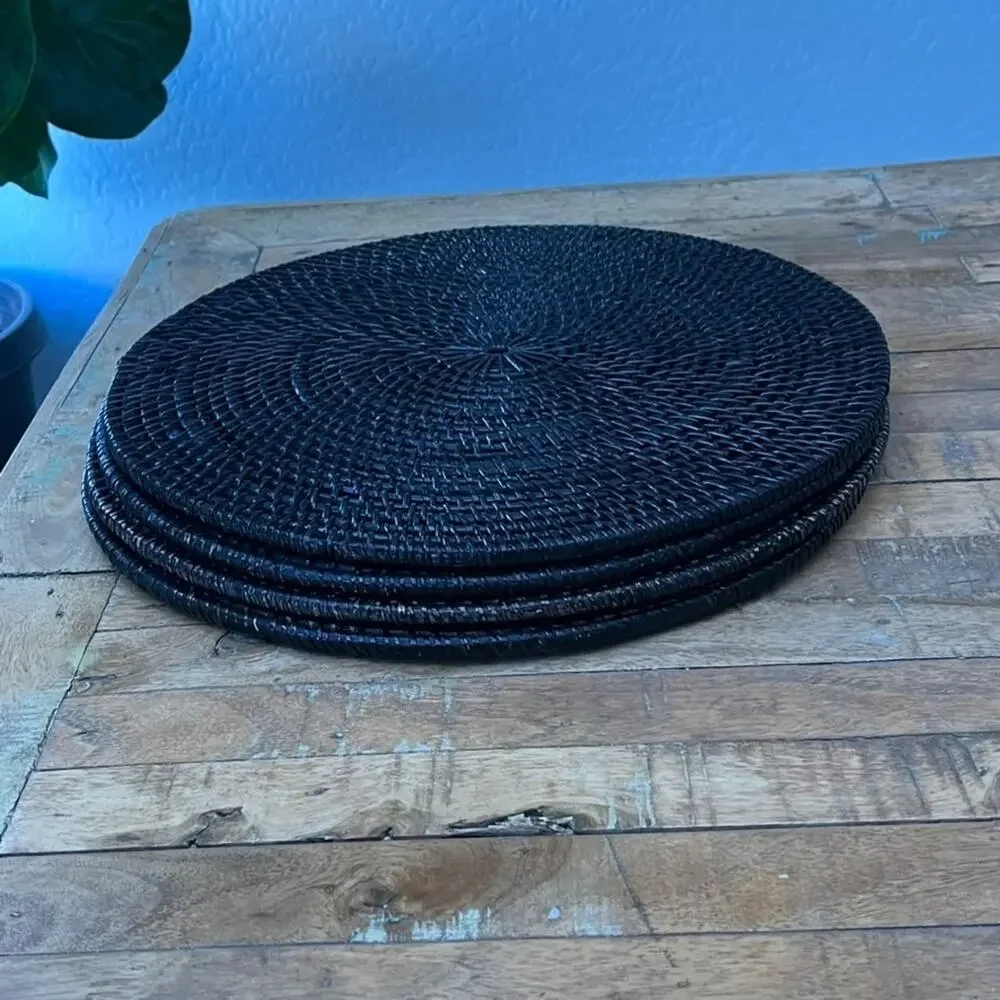 Set of 4 Round Placemats 15.5